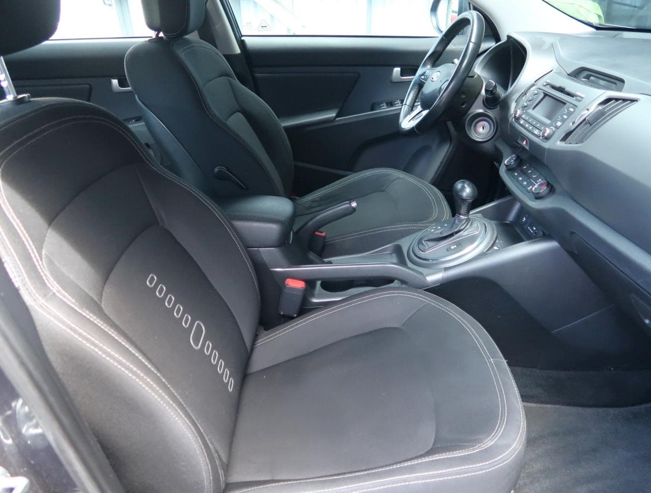 2011 Kia SPORTAGE - 12