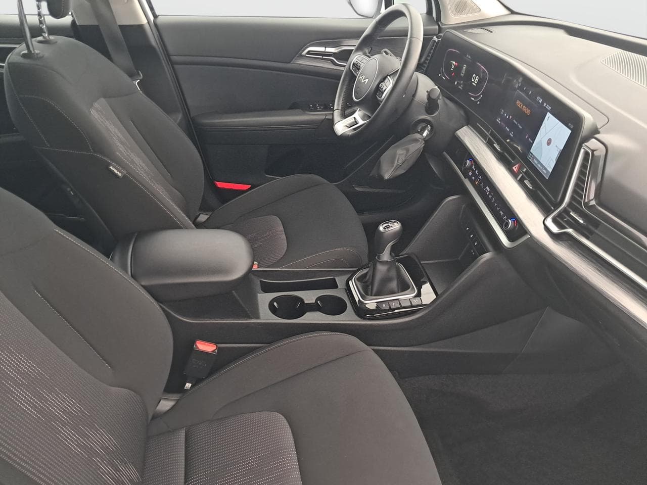 2022 Kia SPORTAGE - 12
