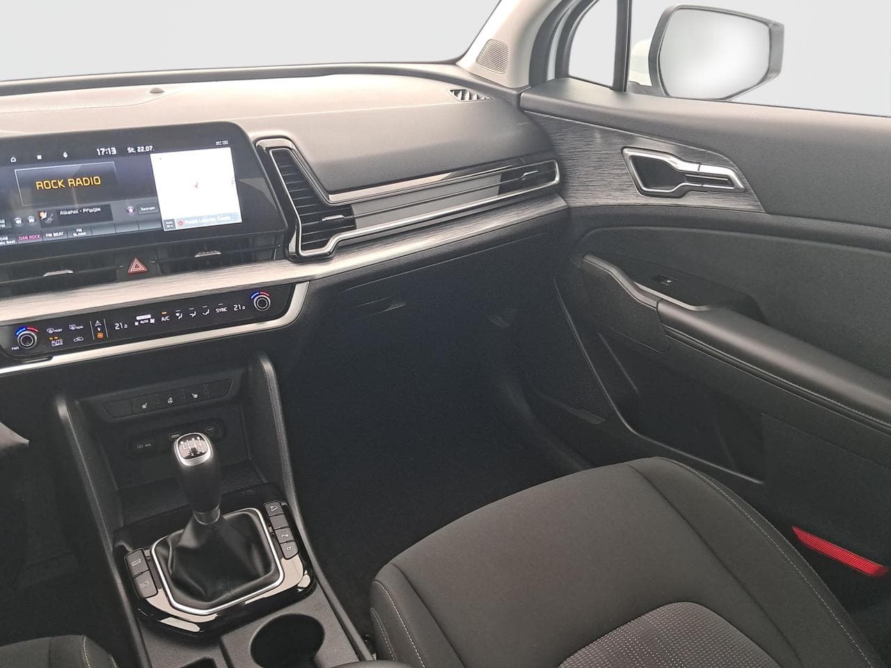 2022 Kia SPORTAGE - 9