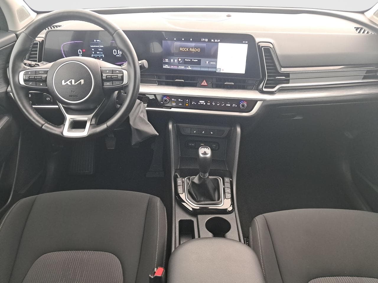 2022 Kia SPORTAGE - 11