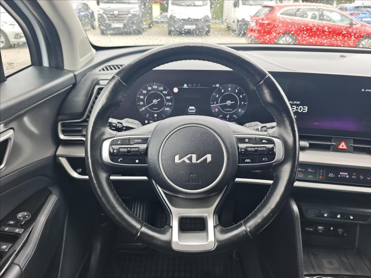 2022 Kia SPORTAGE - 18