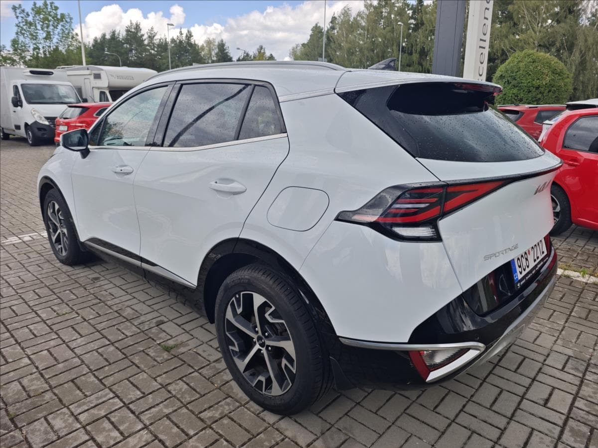 2022 Kia SPORTAGE - 4