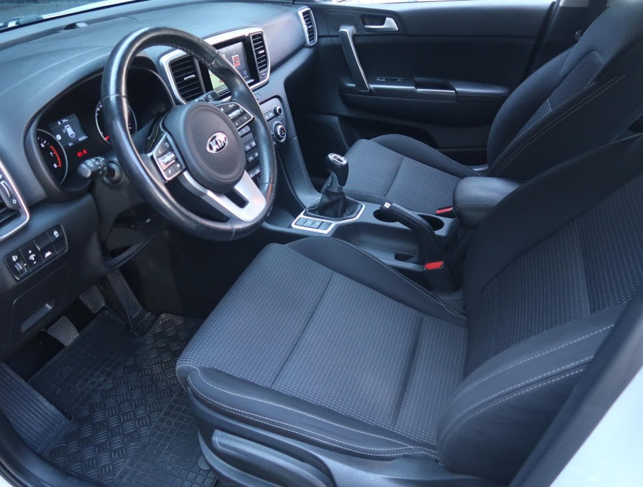 2019 Kia SPORTAGE - 16