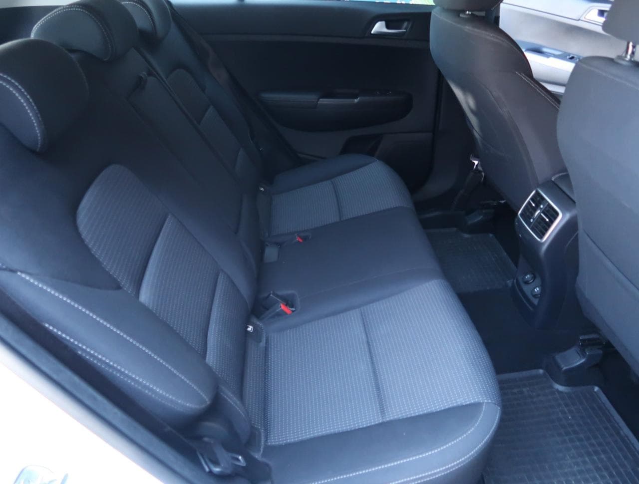 2019 Kia SPORTAGE - 13