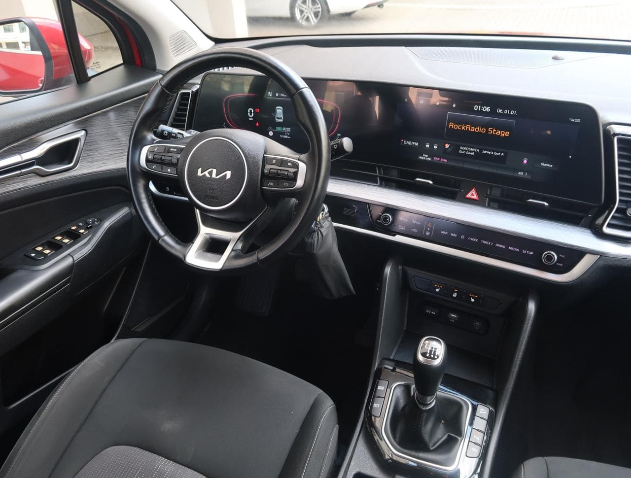 2023 Kia SPORTAGE - 9