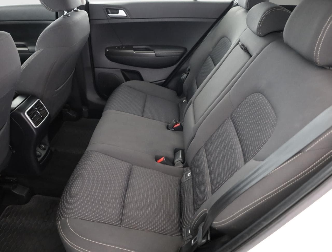 2016 Kia SPORTAGE - 12