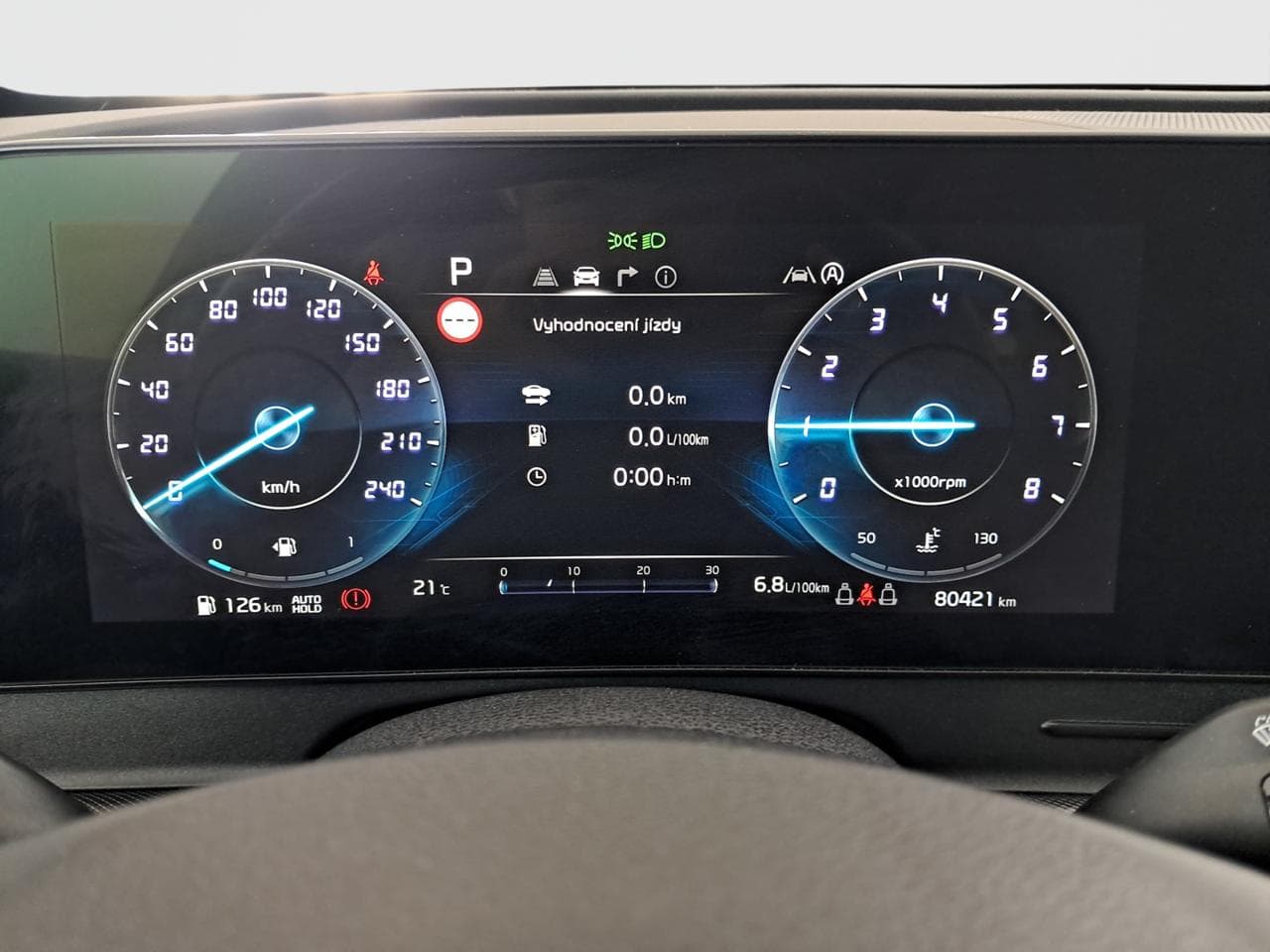 2022 Kia SPORTAGE - 17