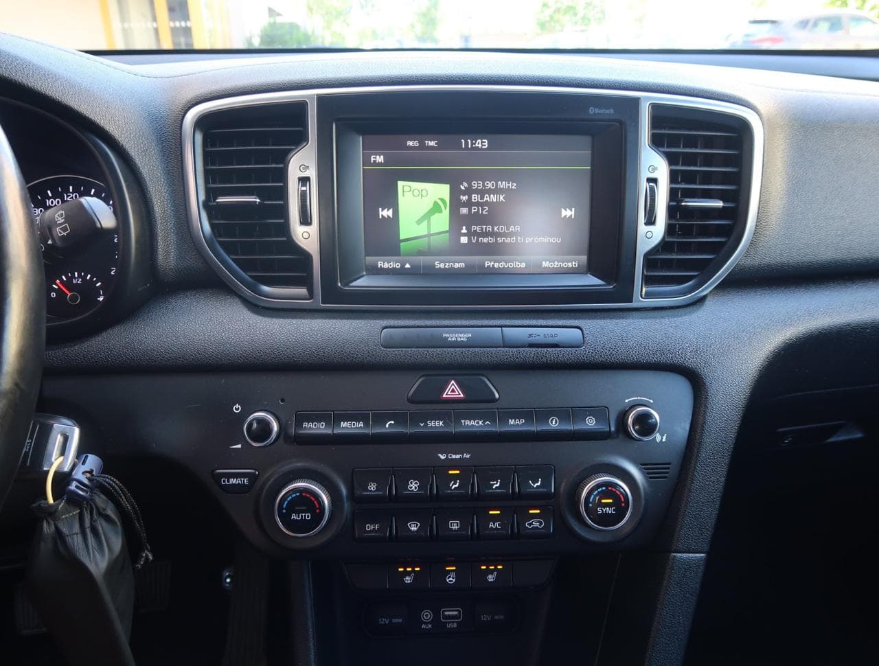 2016 Kia SPORTAGE - 18