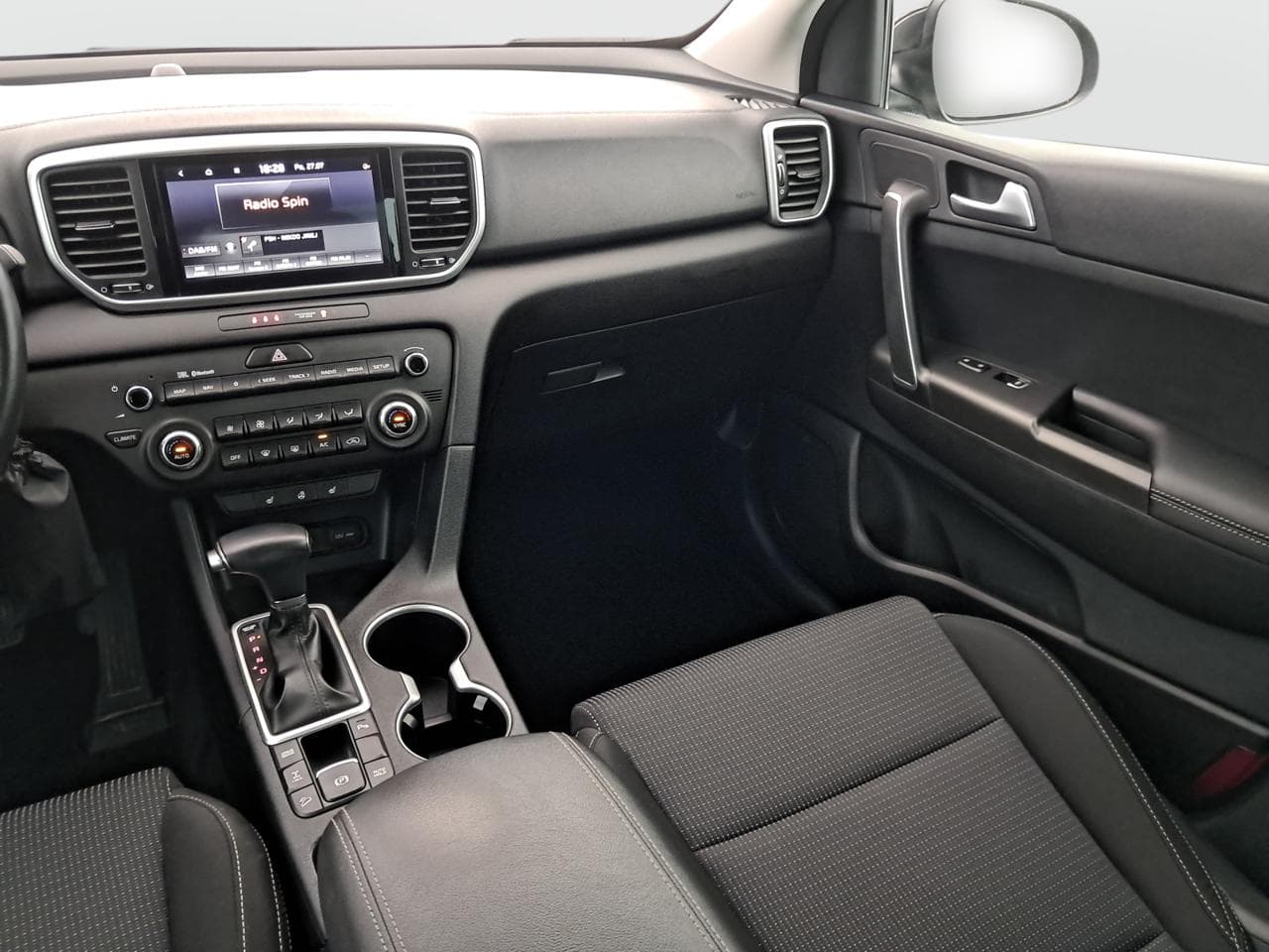 2021 Kia SPORTAGE - 9