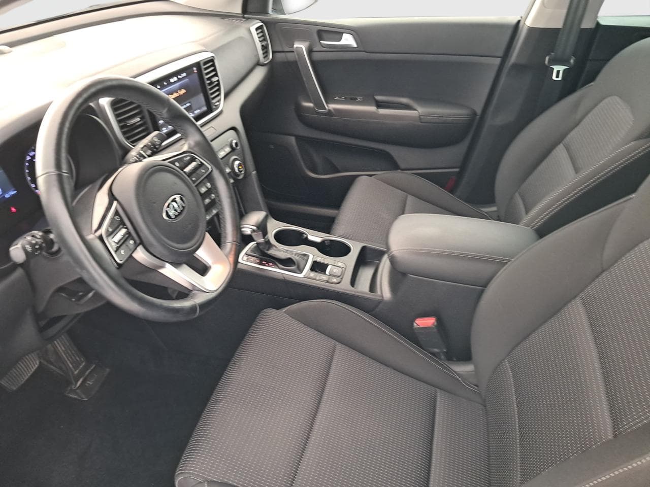 2021 Kia SPORTAGE - 16