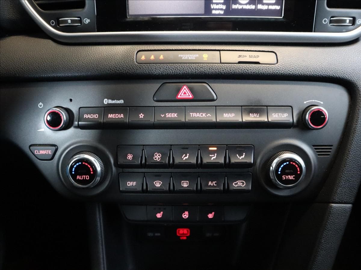 2018 Kia SPORTAGE - 18