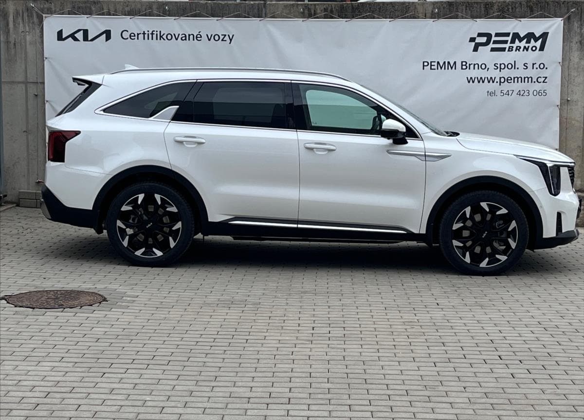 2024 Kia SORENTO - 3