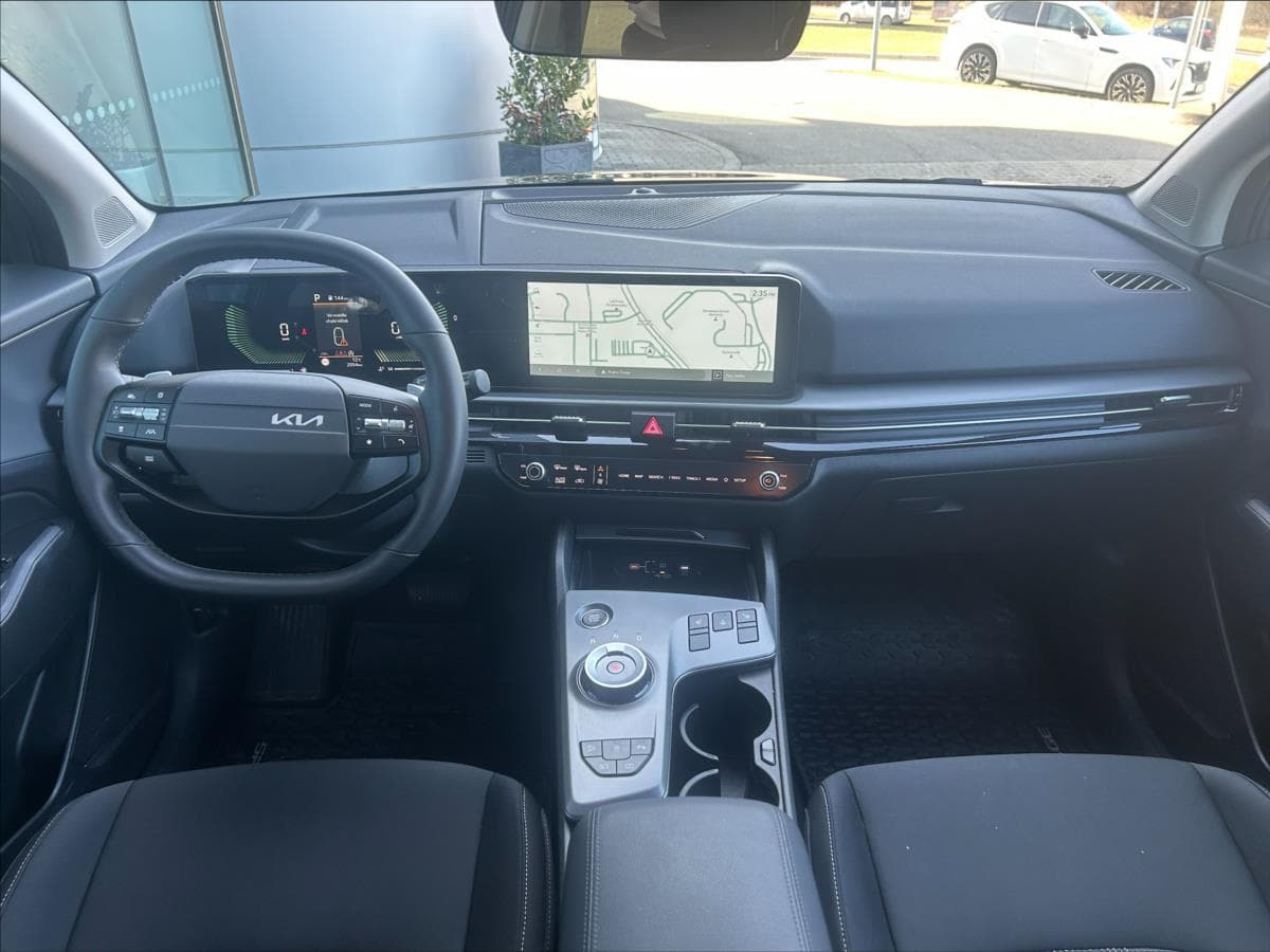 2025 Kia Sportage - 8