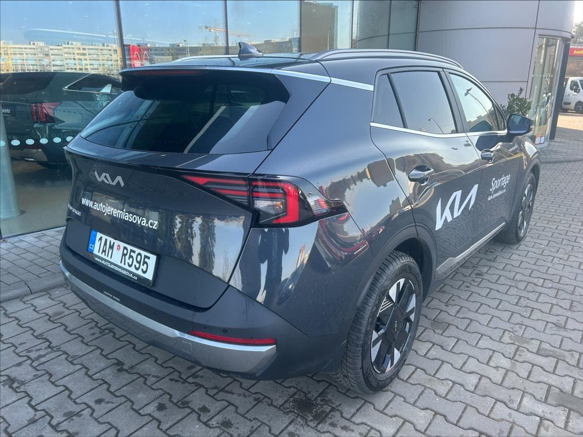 2025 Kia Sportage - 4