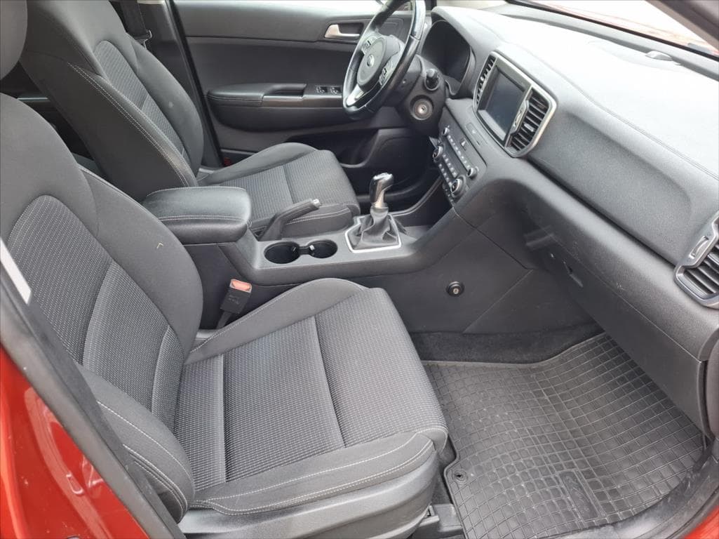 2017 Kia SPORTAGE - 12