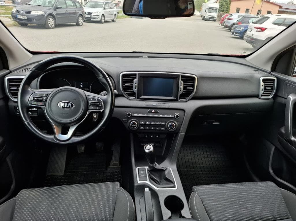 2017 Kia SPORTAGE - 11