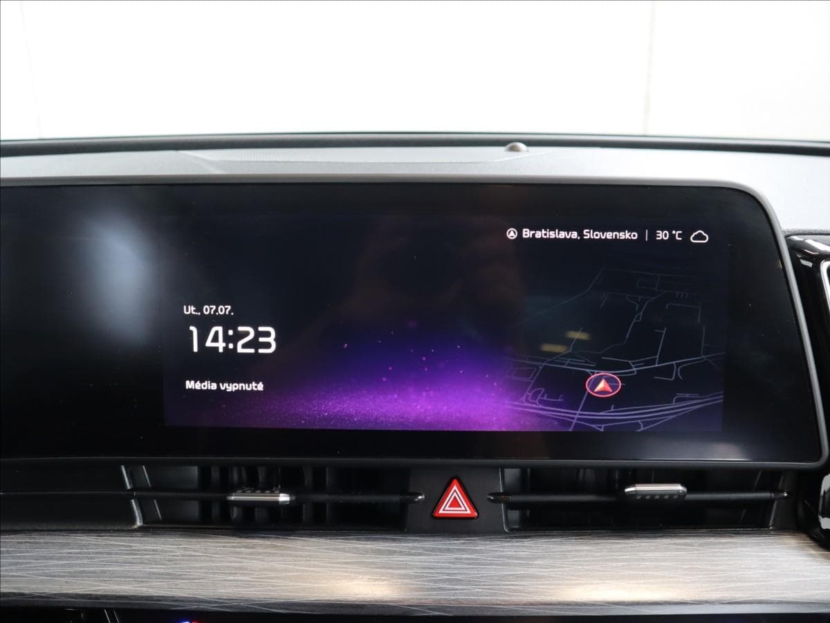 2022 Kia SPORTAGE - 14