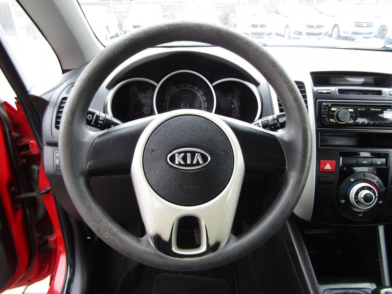2010 Kia VENGA - 14