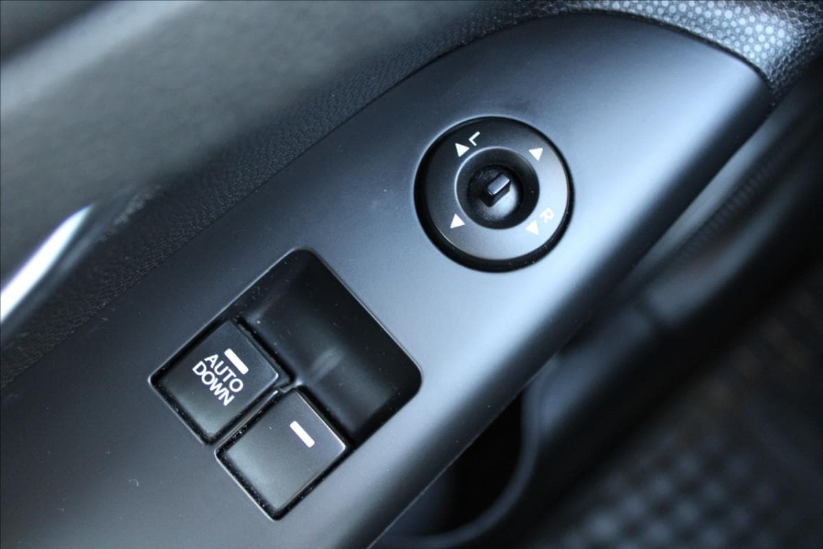 2016 Kia VENGA - 16