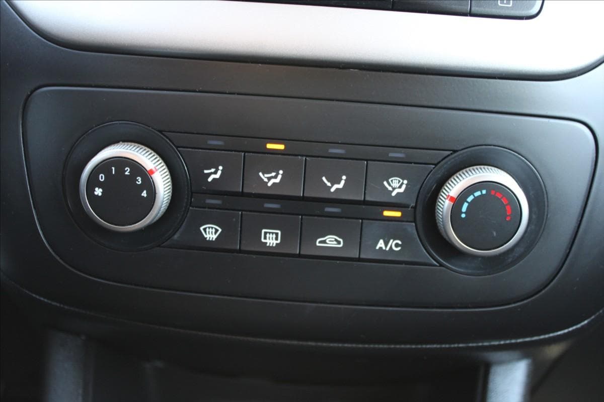 2016 Kia VENGA - 13