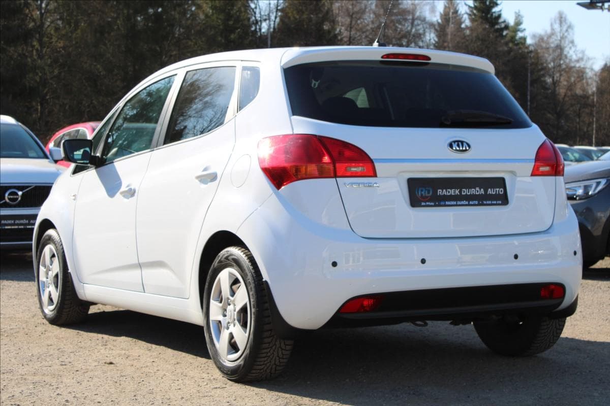 2016 Kia VENGA - 7