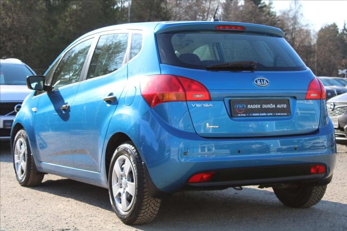 2011 Kia Venga - 13