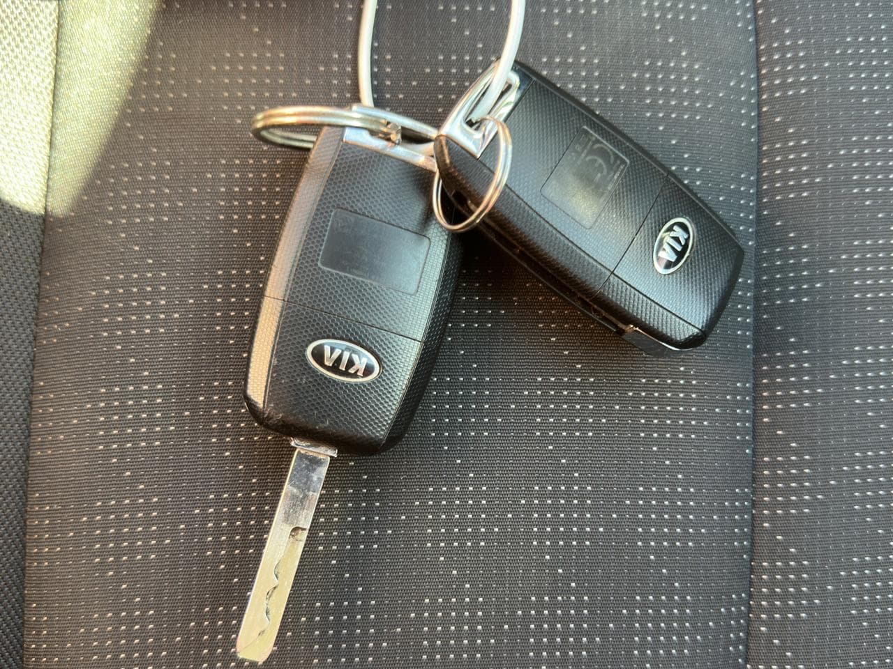 2018 Kia VENGA - 18