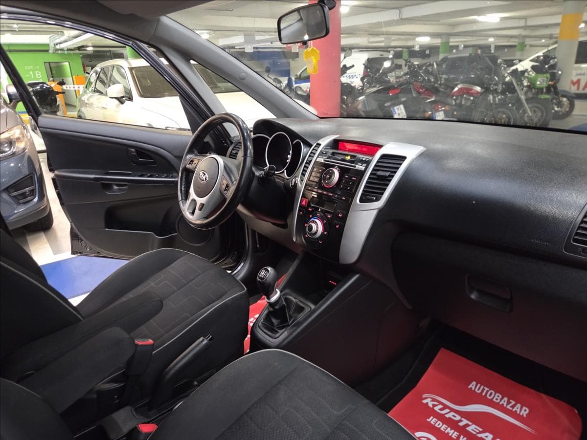 2013 Kia VENGA - 11
