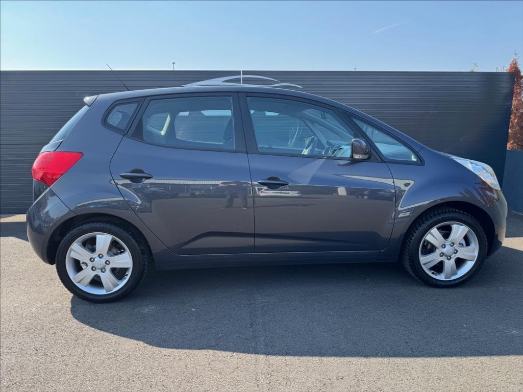 2012 Kia VENGA - 6