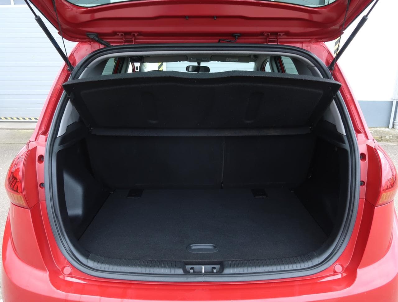 2018 Kia VENGA - 27