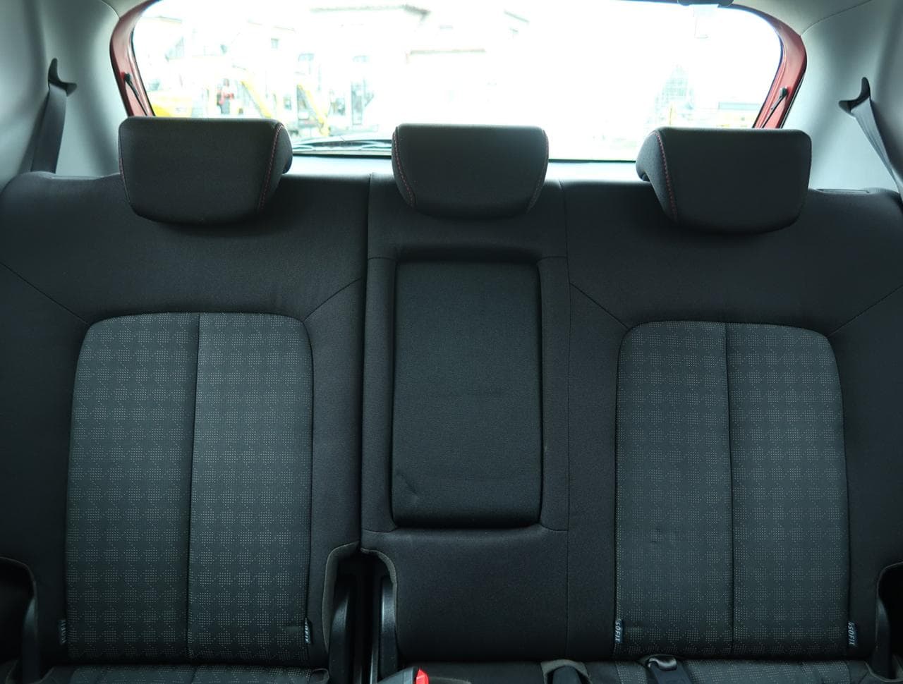 2018 Kia VENGA - 19
