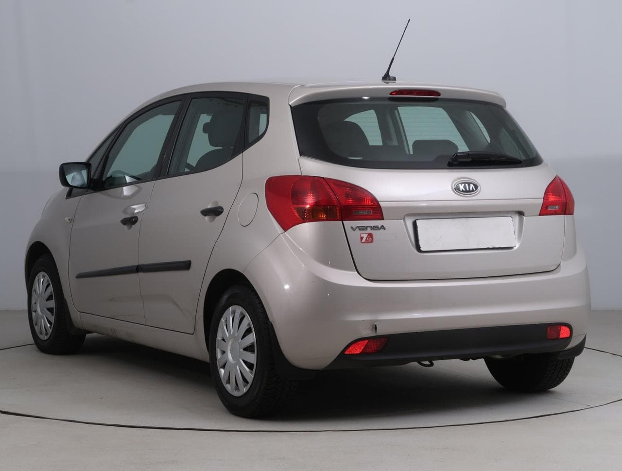 2010 Kia VENGA - 5