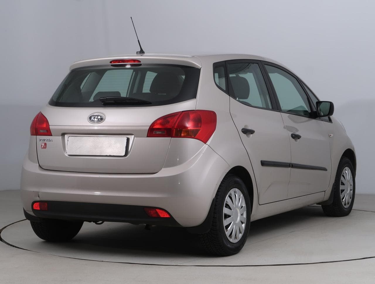 2010 Kia VENGA - 7
