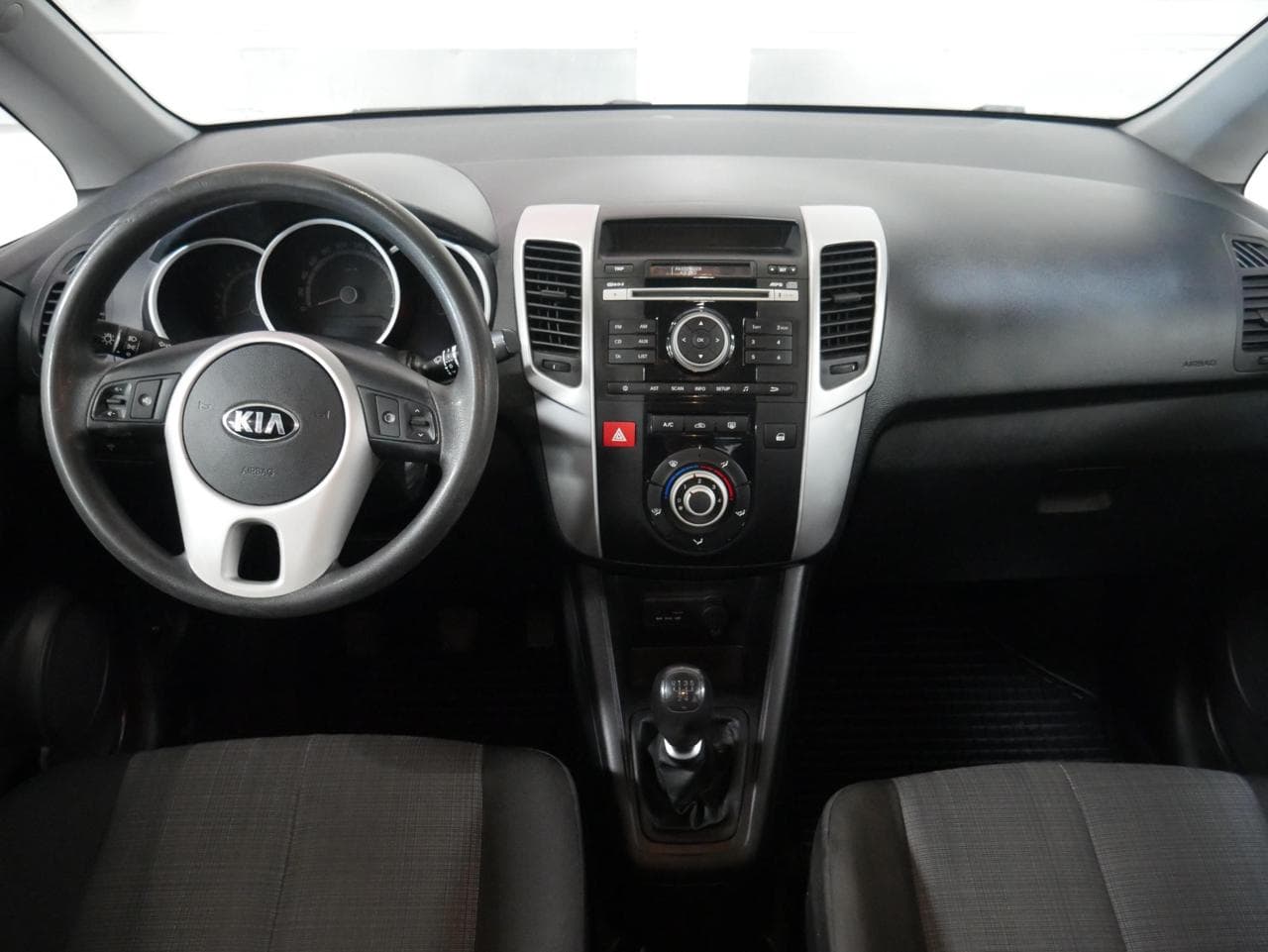 2013 Kia VENGA - 8