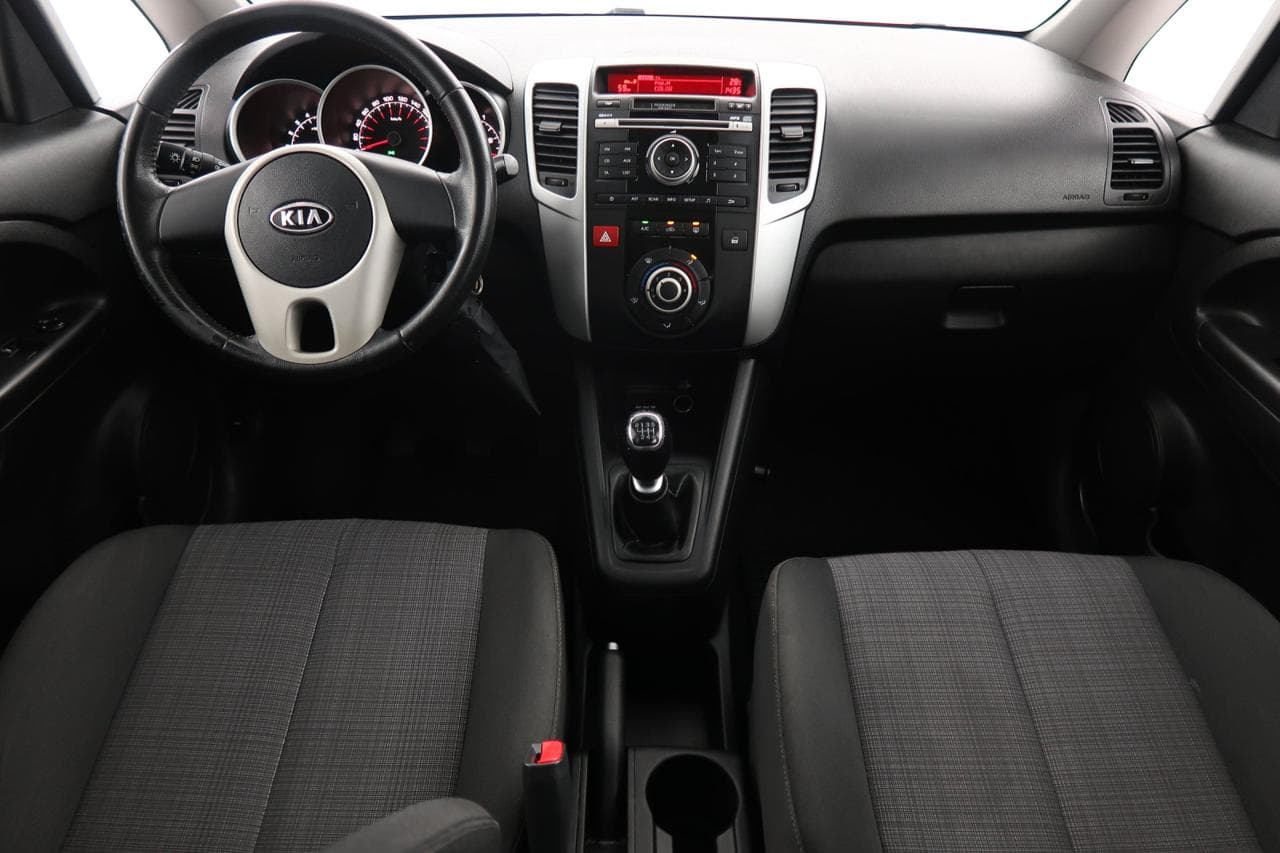 2010 Kia VENGA - 10