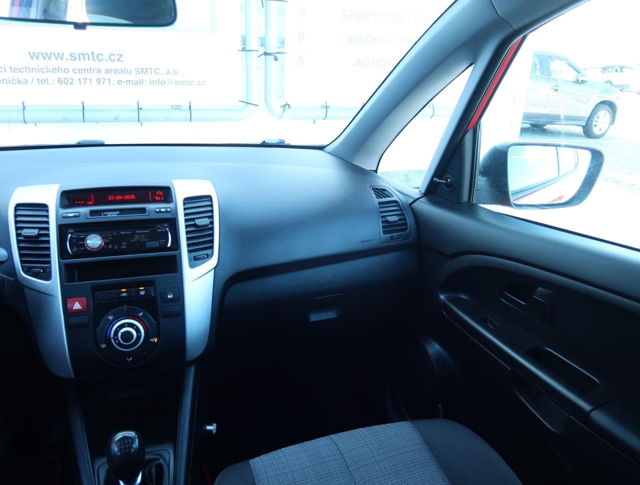 2010 Kia VENGA - 17