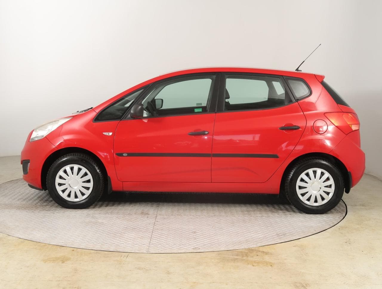 2010 Kia VENGA - 4