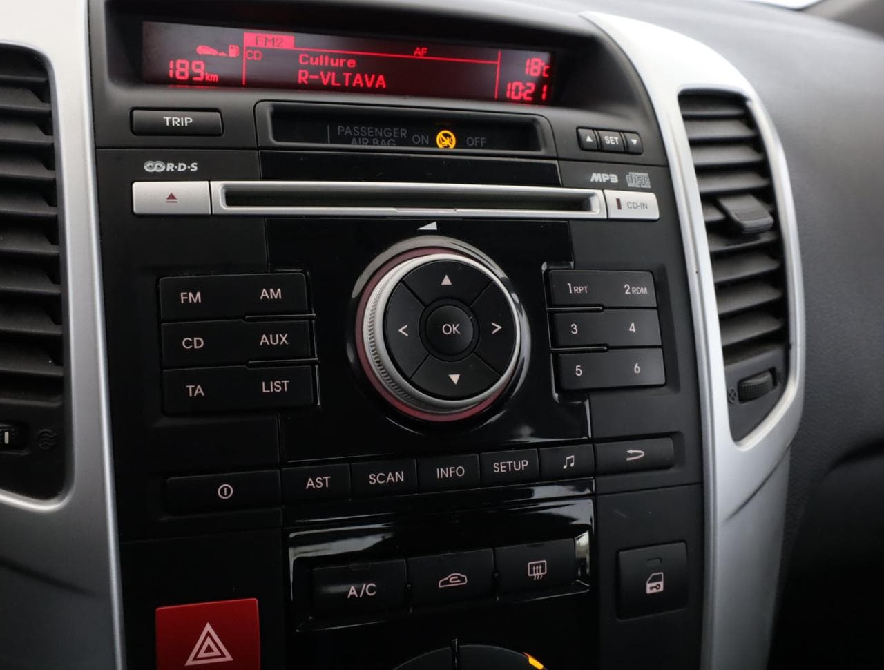 2010 Kia VENGA - 17