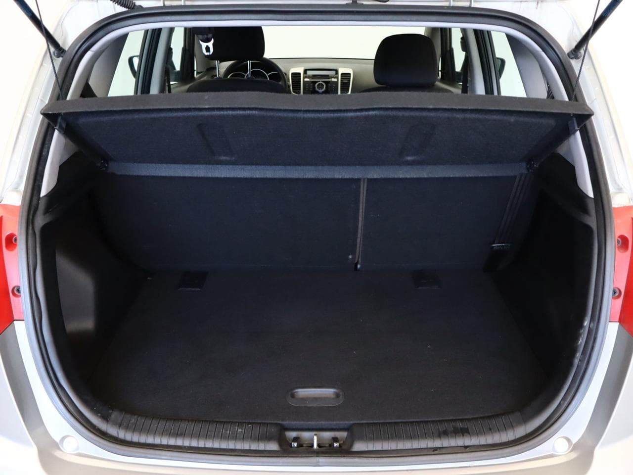 2014 Kia VENGA - 31