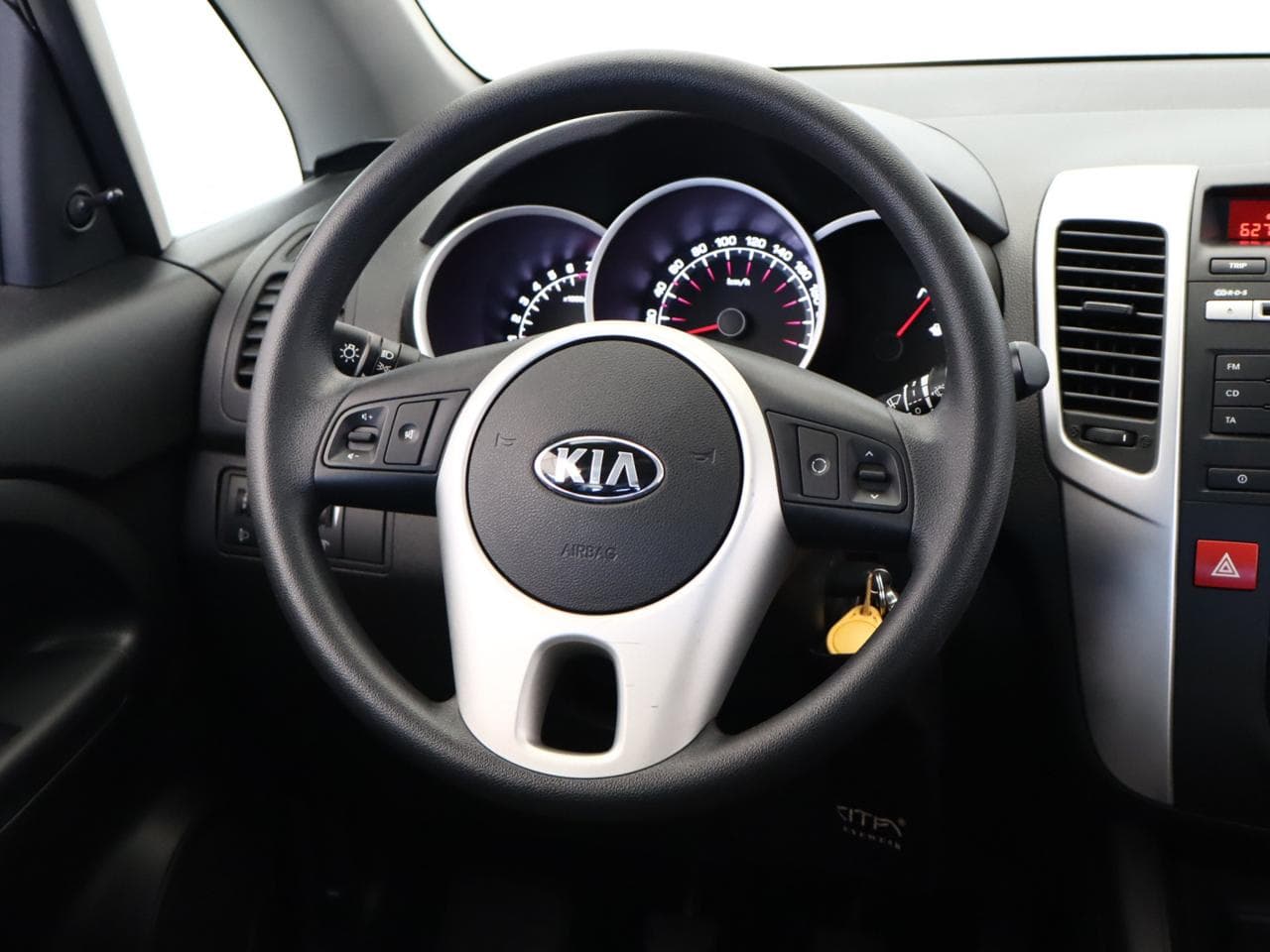 2014 Kia VENGA - 33