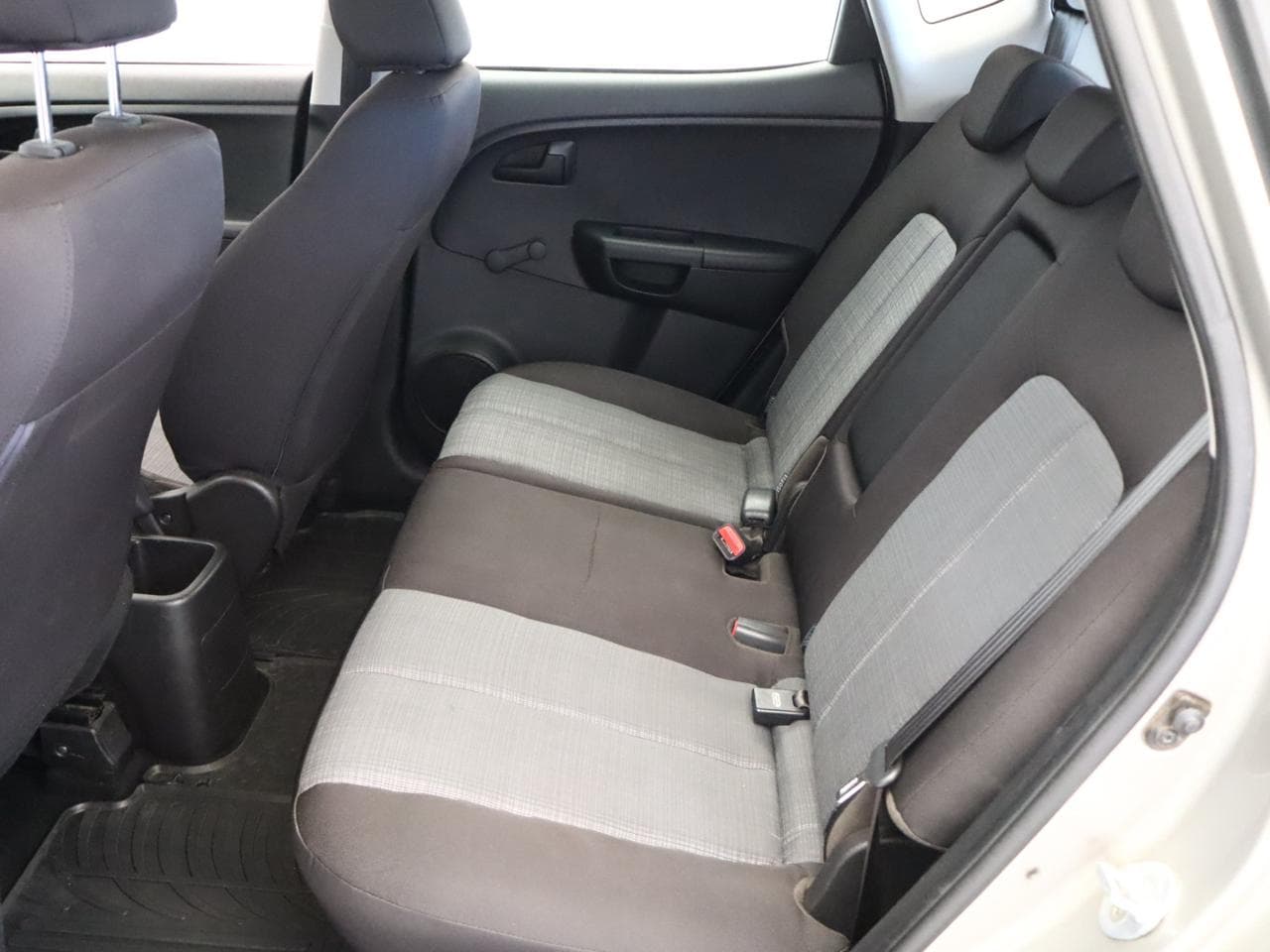 2014 Kia VENGA - 23