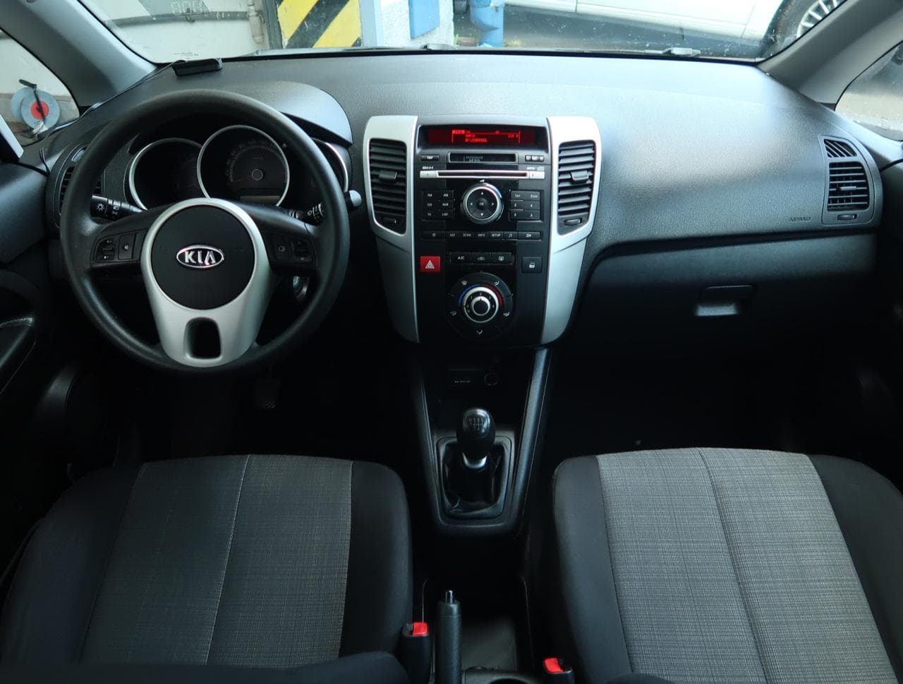 2012 Kia VENGA - 18
