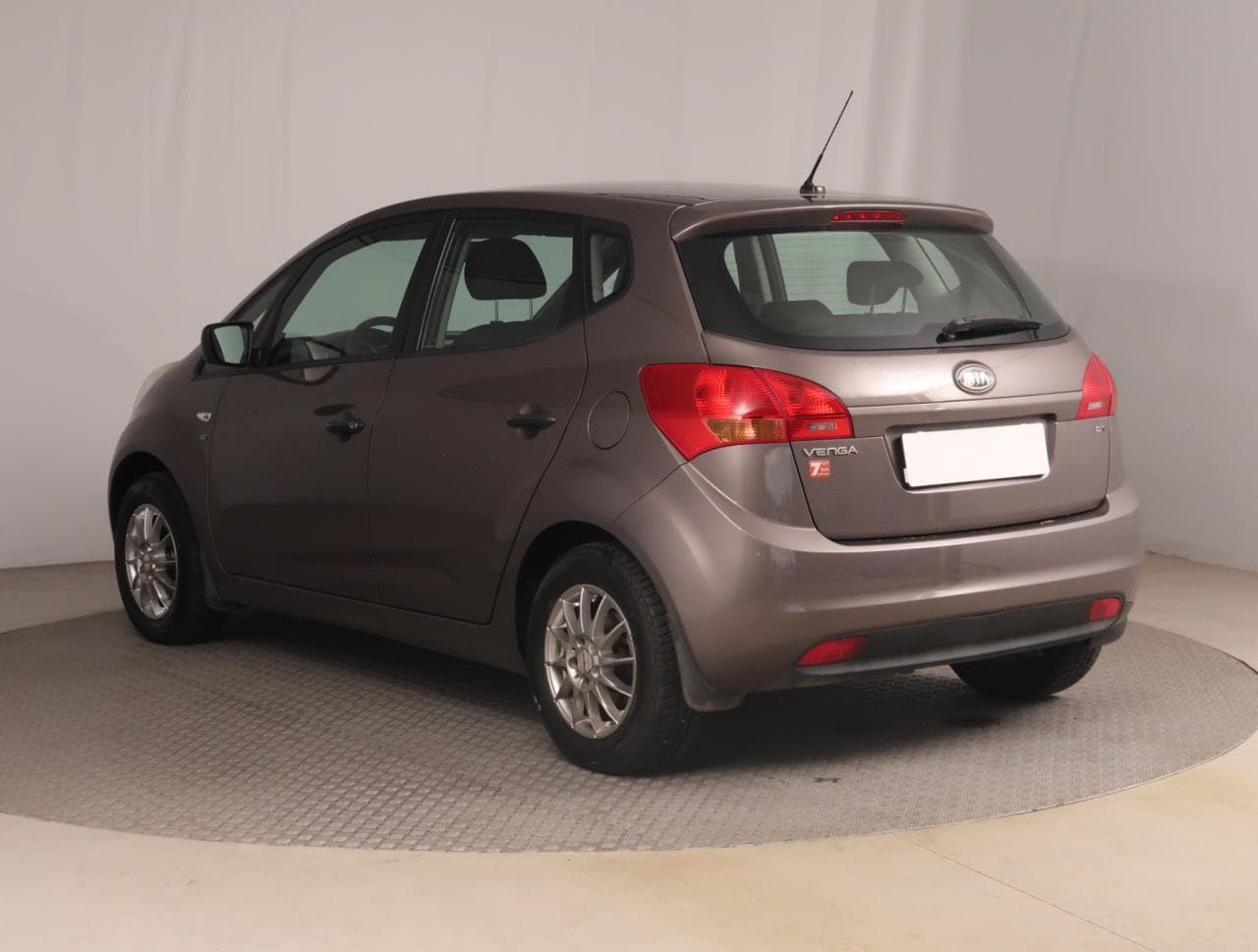 2012 Kia VENGA - 9
