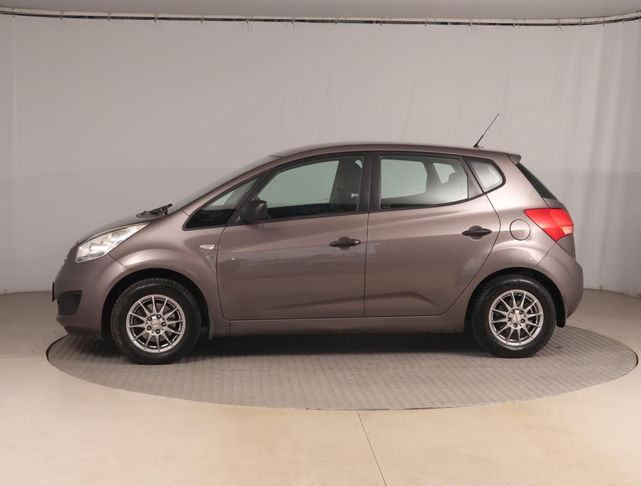 2012 Kia VENGA - 7