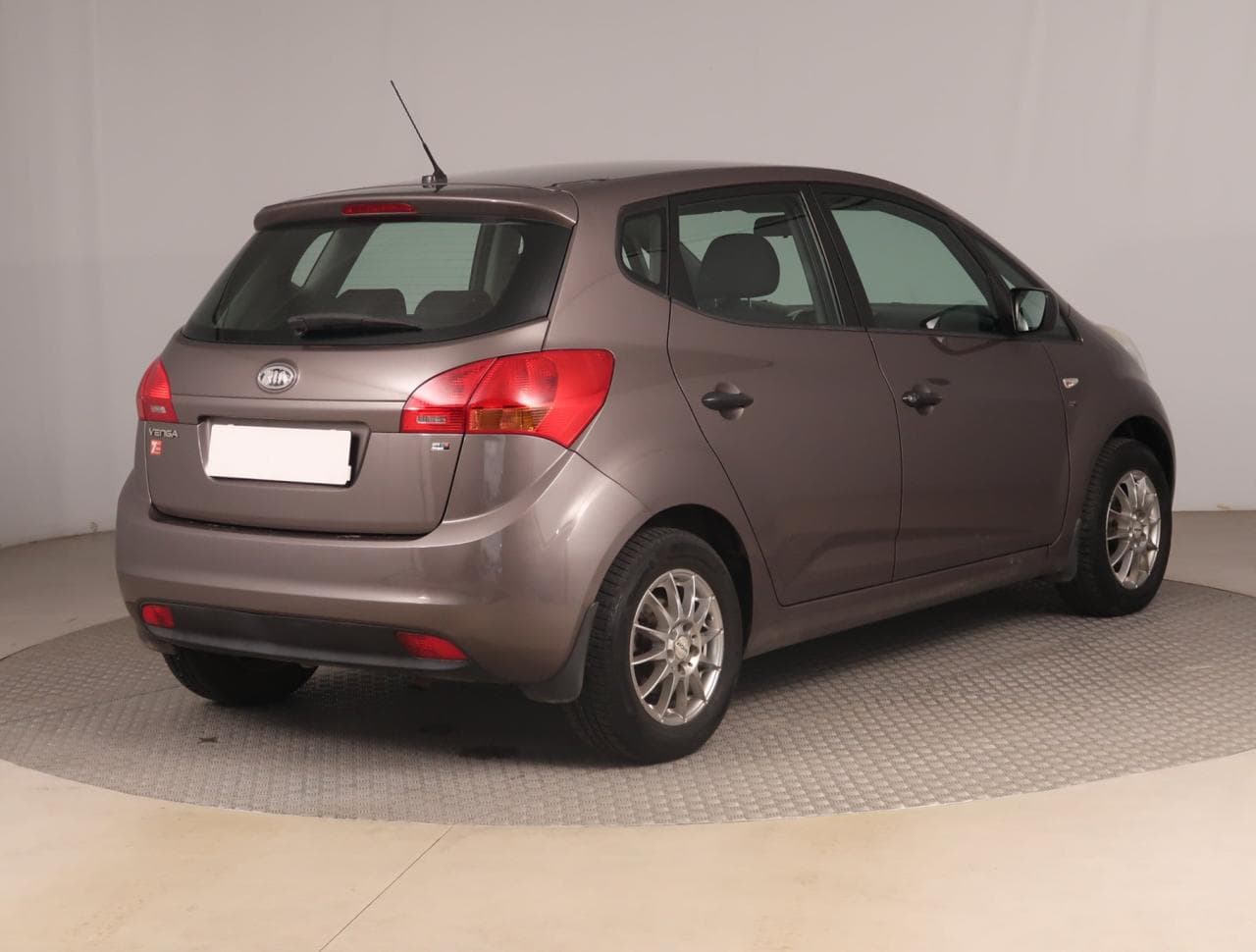 2012 Kia VENGA - 13