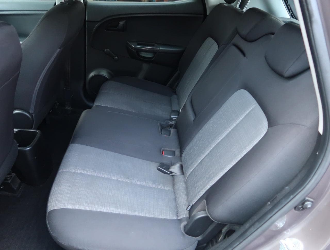2012 Kia VENGA - 27