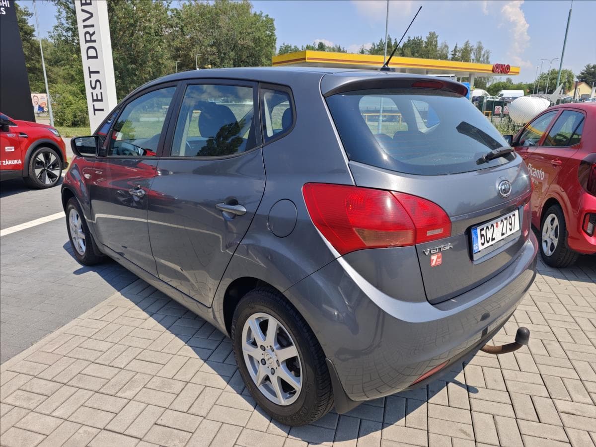 2010 Kia VENGA - 4