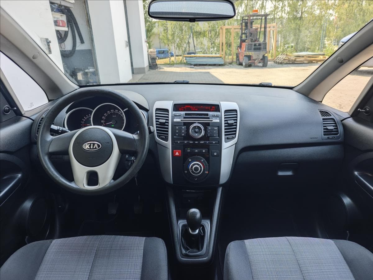 2010 Kia VENGA - 15