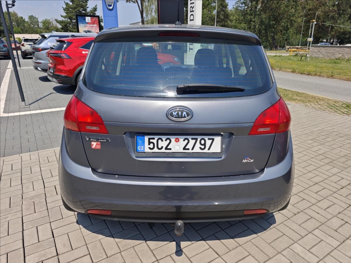 2010 Kia VENGA - 5