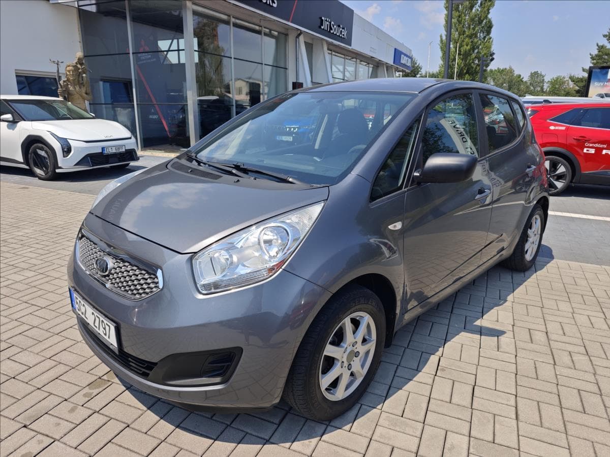 2010 Kia VENGA - 2